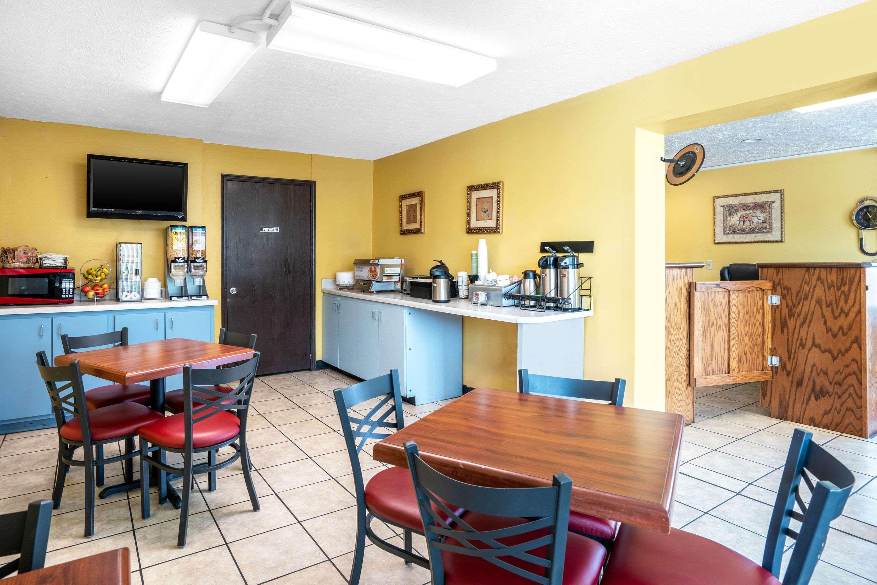 Econo Lodge Near Missouri University Of Science And Technology ローラ エクステリア 写真
