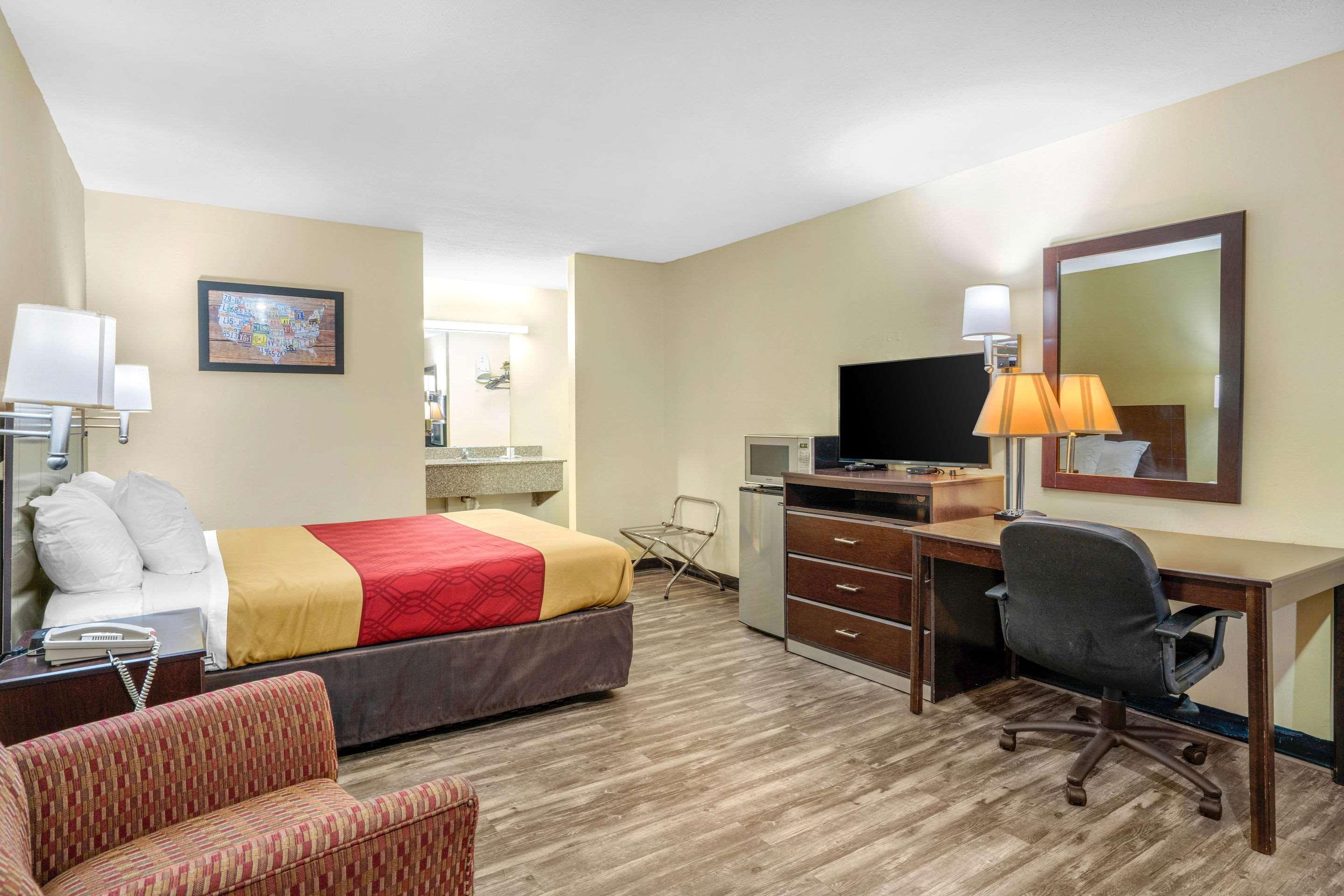 Econo Lodge Near Missouri University Of Science And Technology ローラ エクステリア 写真
