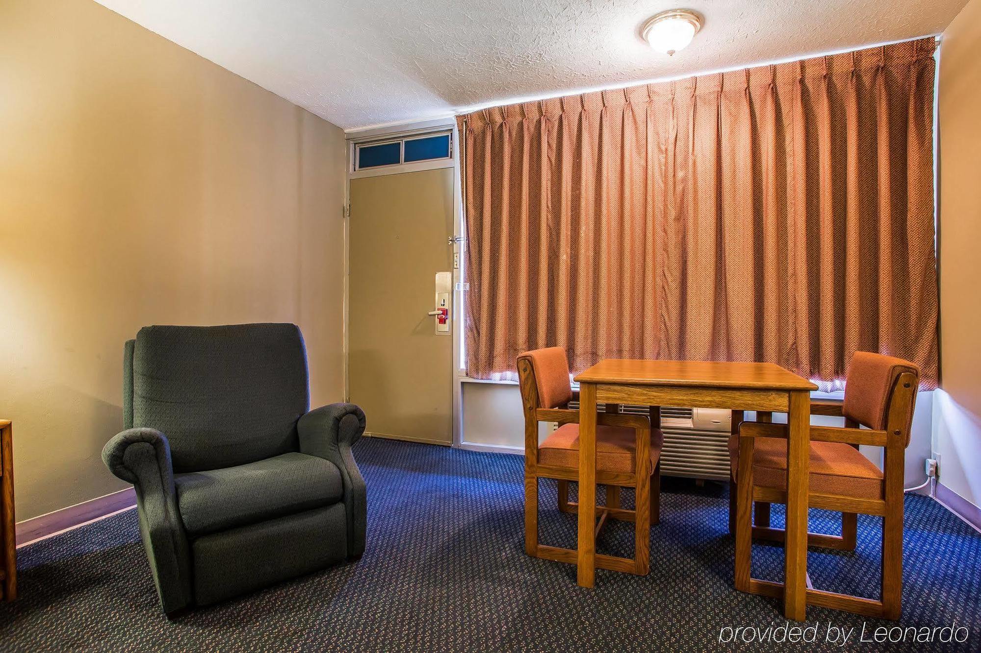 Econo Lodge Near Missouri University Of Science And Technology ローラ エクステリア 写真